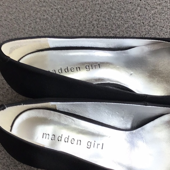 Platform Heels - Picture 6 of 9